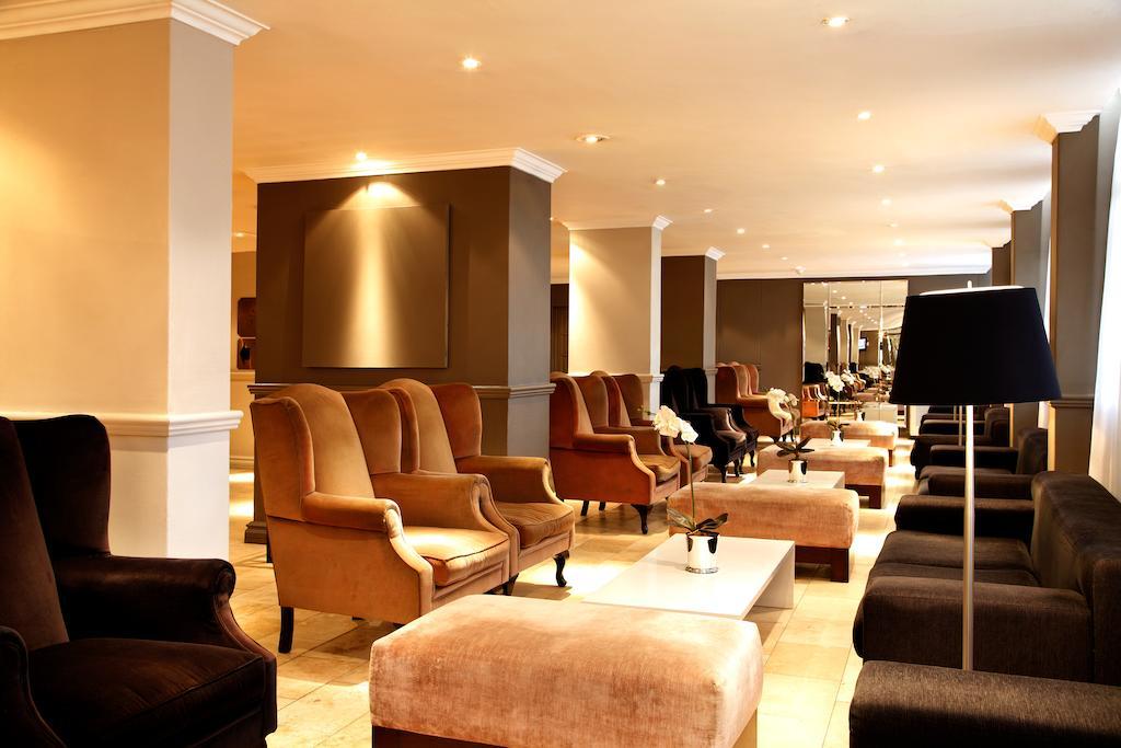 Manhattan Hotel Pretoria Exterior foto